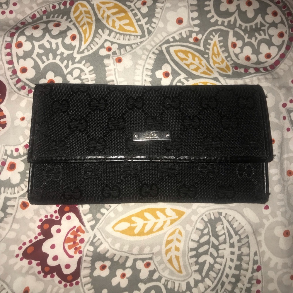 Black Gucci Wallet
